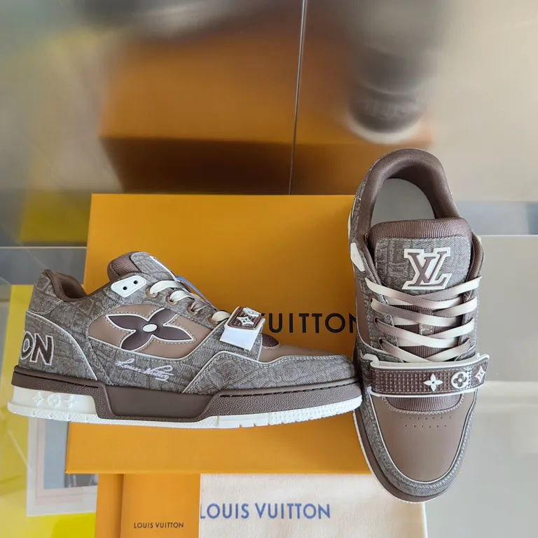 Louis Vuitton Shoe 